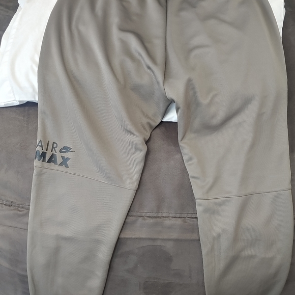 Nike Air Max Joggers Sweatpants Men's BRAND NEW - Picture 12 of 16